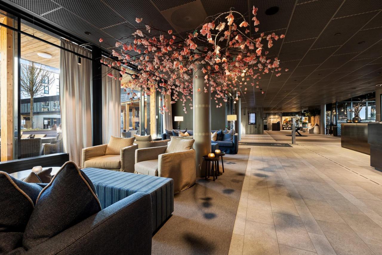 Lily Country Club Hotel Klofta Exterior photo