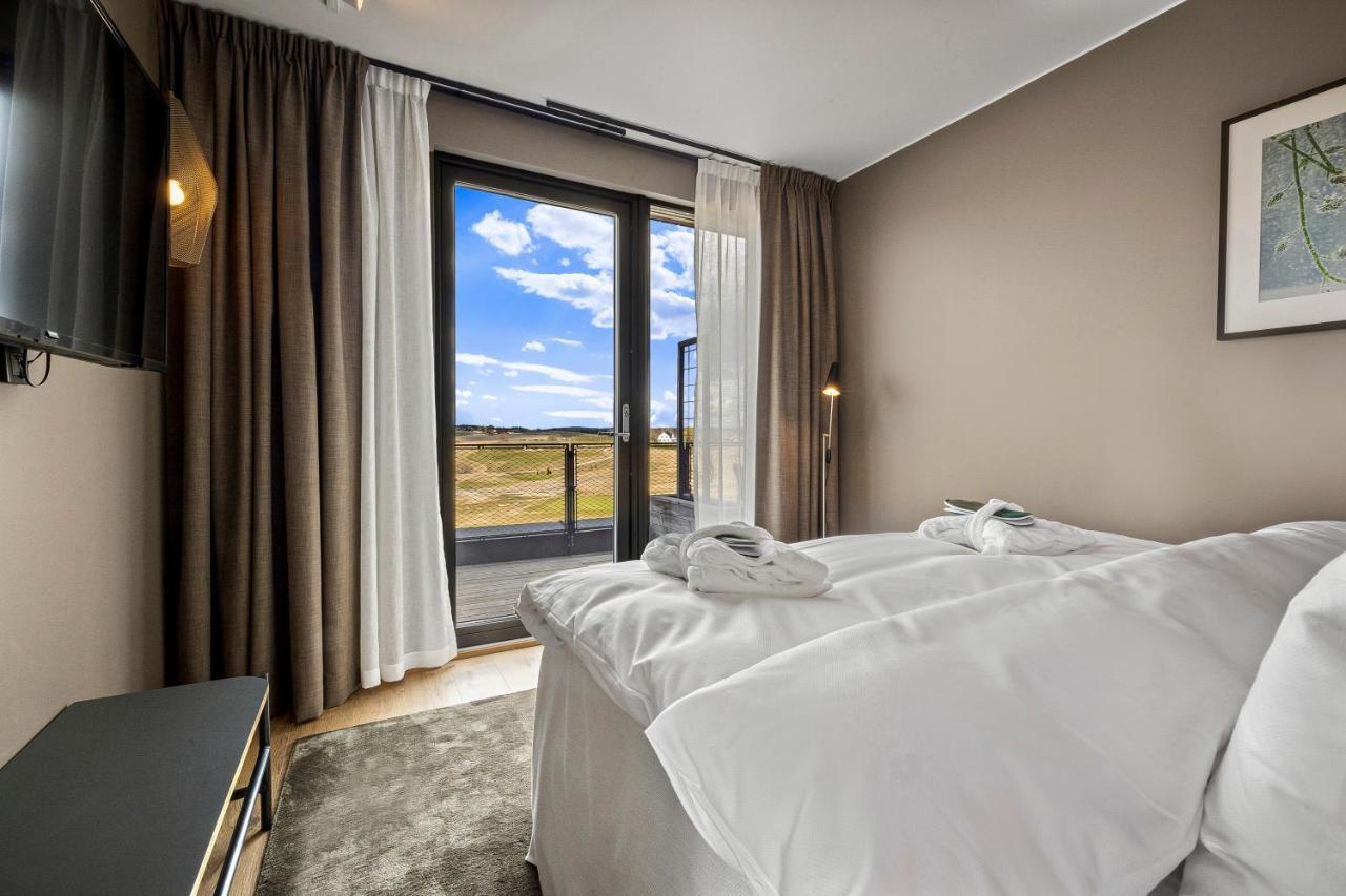 Lily Country Club Hotel Klofta Exterior photo