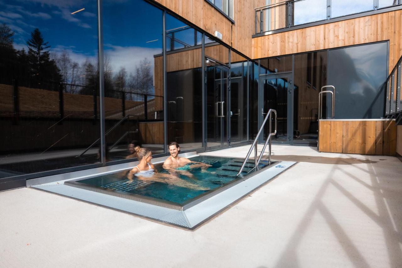 Lily Country Club Hotel Klofta Exterior photo